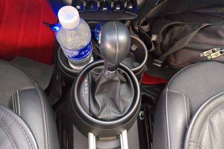 Used MINI Countryman 2014 1.6L COOPER Fun Gear Lever