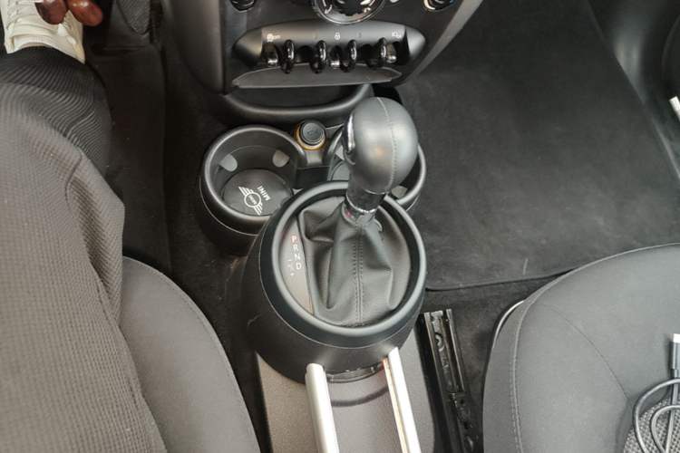 Used MINI Countryman 2014 1.6L ONE Gear Lever