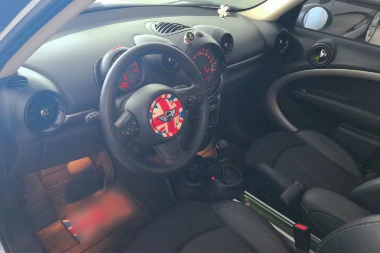 Used MINI Countryman 2014 1.6T COOPER ALL4 Fun Interior 2