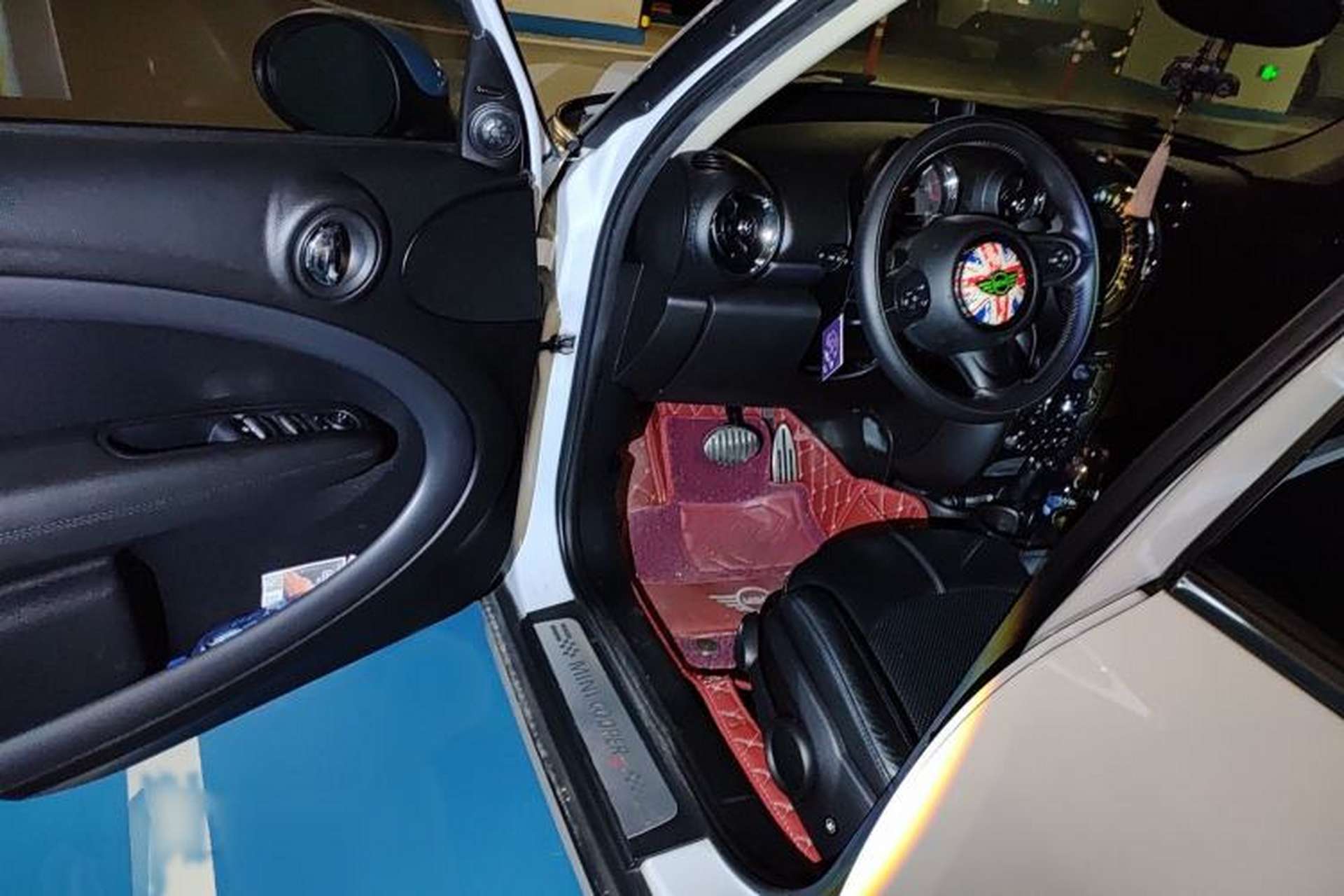 Used MINI Countryman 2014 1.6T COOPER S ALL4 Interior 3