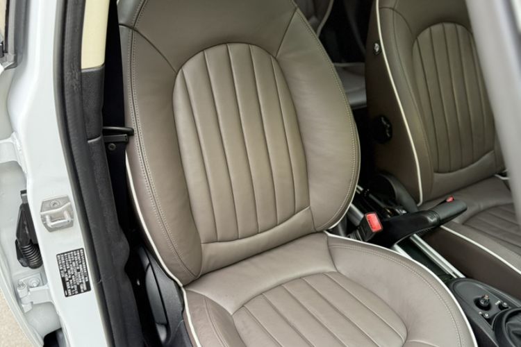 Used MINI Countryman 2014 1.6T COOPER S ALL4 Interior 4