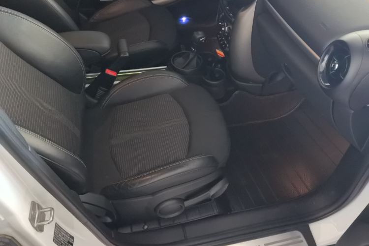 Used MINI Countryman 2014 1.6T COOPER ALL4 Fun Interior 5