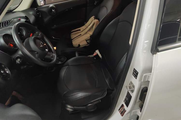 Used MINI Countryman 2014 1.6T COOPER ALL4 Fun Left Front Seat