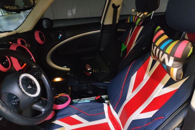 Used MINI Countryman 2014 1.6L COOPER Fun Left Front Seat
