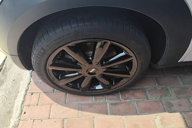 Used MINI Countryman 2014 1.6T COOPER S ALL4 Left Front Wheel Hub