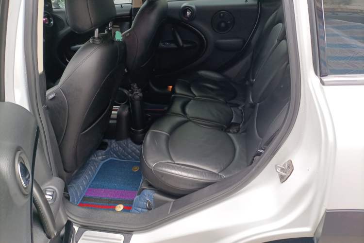 Used MINI Countryman 2014 1.6L COOPER Excitement Left Rear Seat