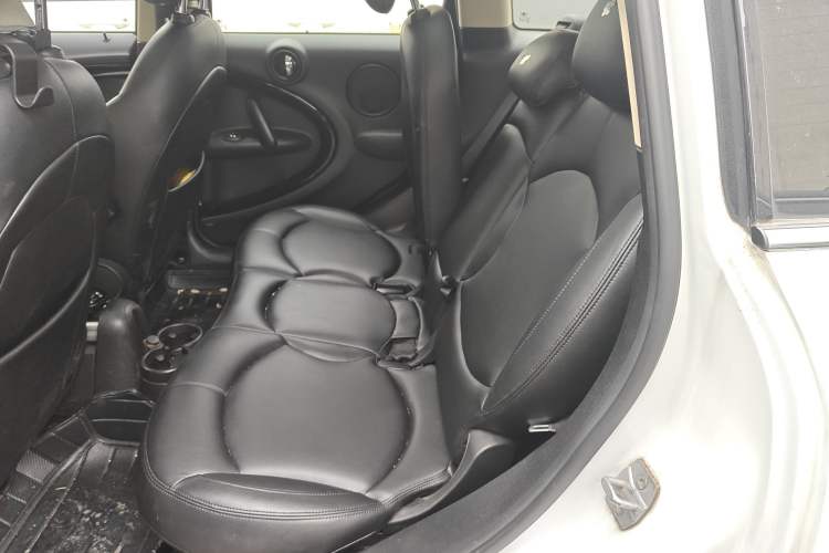 Used MINI Countryman 2014 1.6T COOPER ALL4 Fun Left Rear Seat