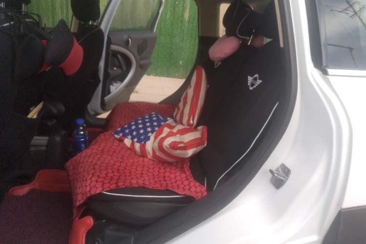 Used MINI Countryman 2014 1.6L COOPER Fun Left Rear Seat