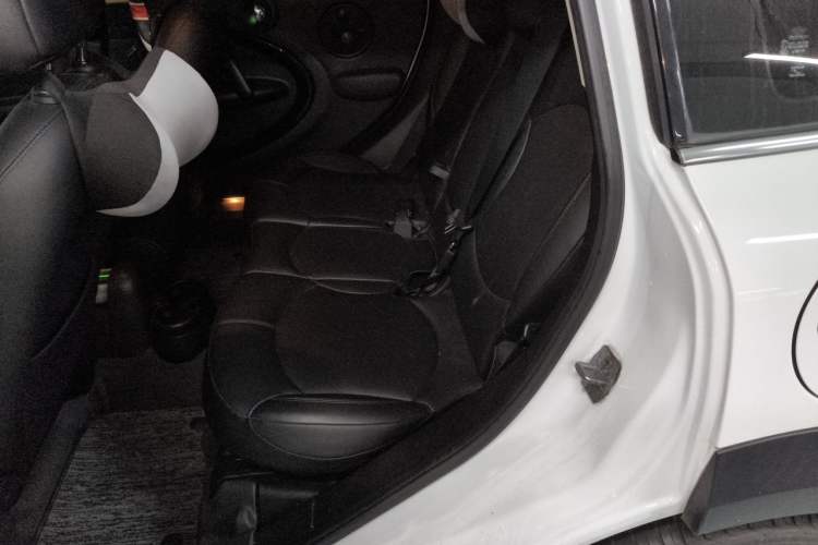 Used MINI Countryman 2014 1.6T COOPER ALL4 Excitement Left Rear Seat