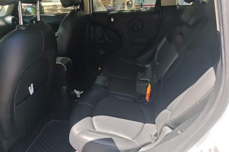 Used MINI Countryman 2014 1.6T COOPER S ALL4 Left Rear Seat