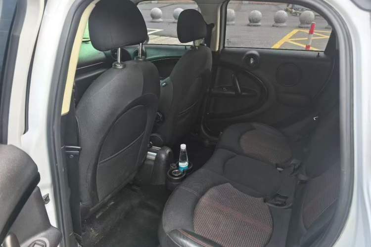 Used MINI Countryman 2014 1.6L COOPER Fun Left Rear Seat