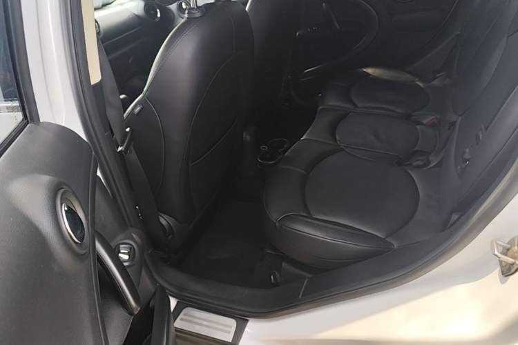 Used MINI Countryman 2014 1.6T COOPER S ALL4 Left Rear Seat