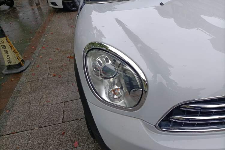 Used MINI Countryman 2014 1.6L COOPER Excitement Right Front Headlight