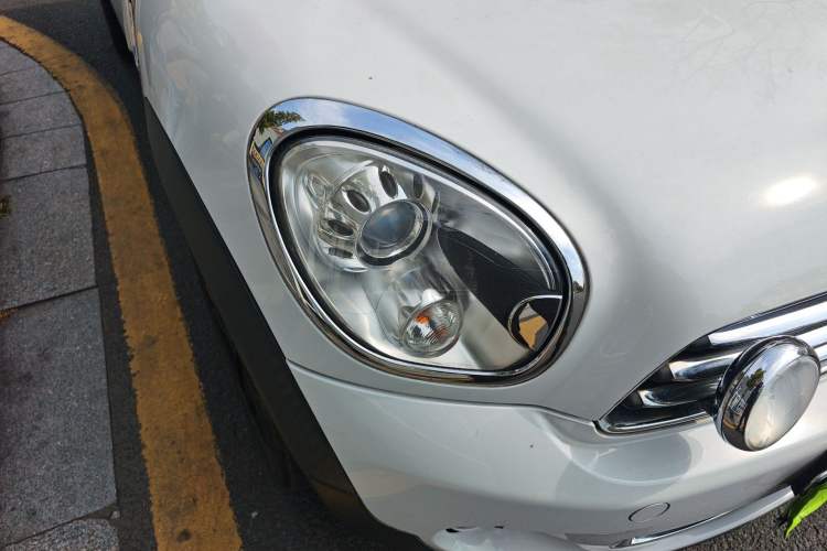 Used MINI Countryman 2014 1.6T COOPER ALL4 Excitement Right Front Headlight