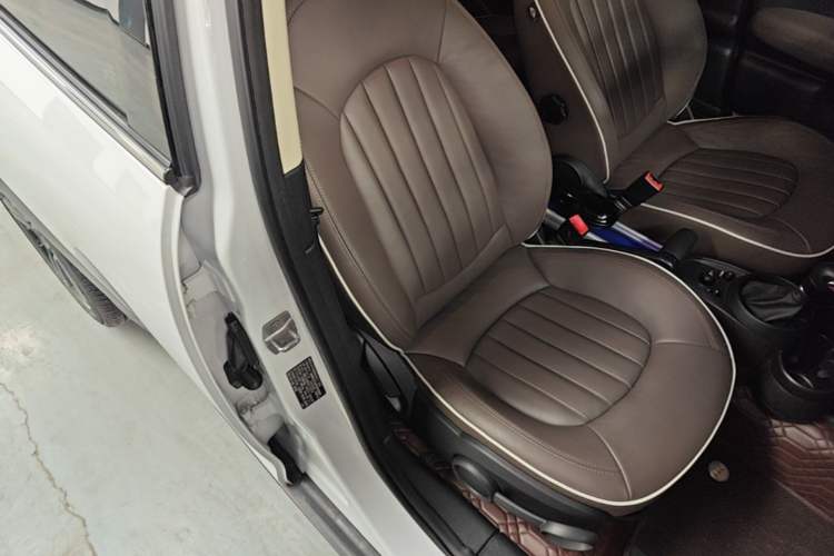 Used MINI Countryman 2014 1.6T COOPER S ALL4 Right Front Seat