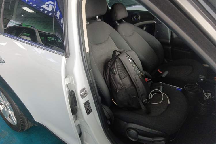 Used MINI Countryman 2014 1.6L ONE Right Front Seat