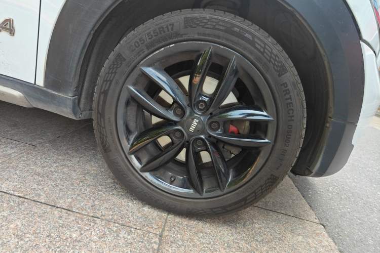 Used MINI Countryman 2014 1.6T COOPER ALL4 Fun Right Front Wheel Hub