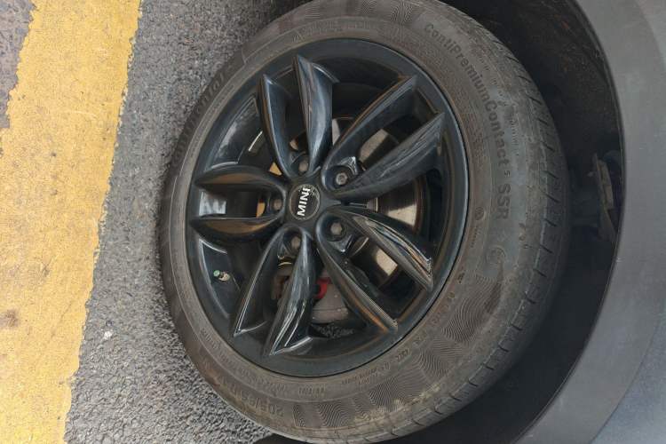 Used MINI Countryman 2014 1.6T COOPER ALL4 Excitement Right Front Wheel Hub