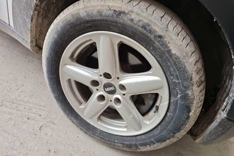 Used MINI Countryman 2014 1.6L ONE Right Front Wheel Hub