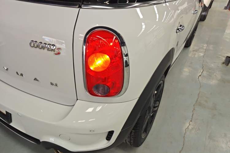 Used MINI Countryman 2014 1.6T COOPER S ALL4 Right Rear Taillight
