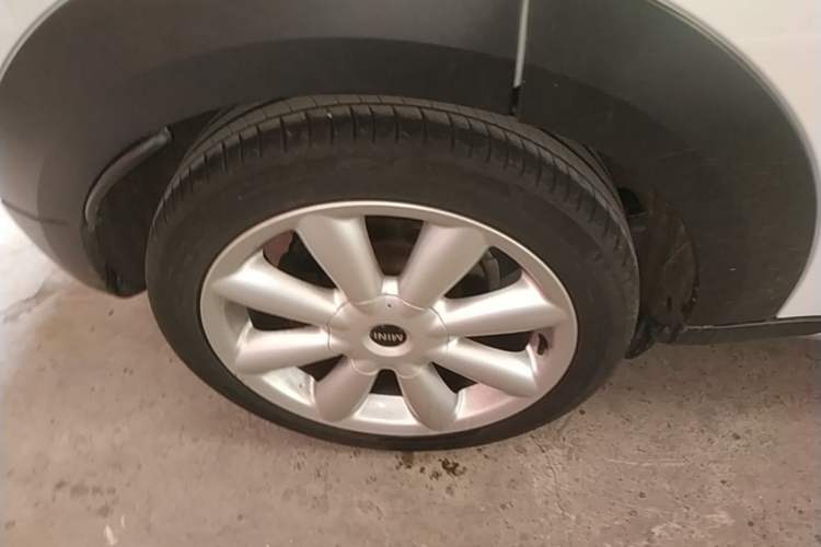 Used MINI Countryman 2014 1.6T COOPER S ALL4 Right Rear Wheel Hub