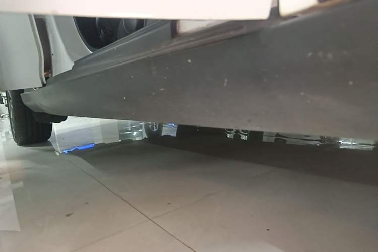 Used MINI Countryman 2014 1.6L COOPER Fun Right Side Sill