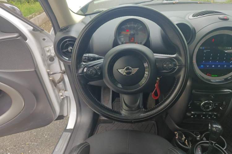 Used MINI Countryman 2014 1.6T COOPER ALL4 Fun Steering Wheel