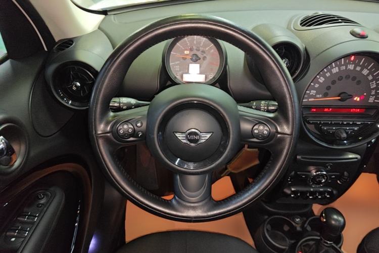 Used MINI Countryman 2014 1.6T COOPER ALL4 Fun Steering Wheel