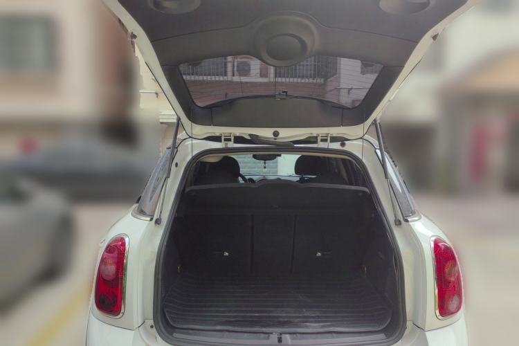Used MINI Countryman 2014 1.6T COOPER ALL4 Fun Trunk