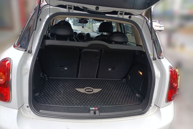 Used MINI Countryman 2014 1.6L COOPER Excitement Trunk