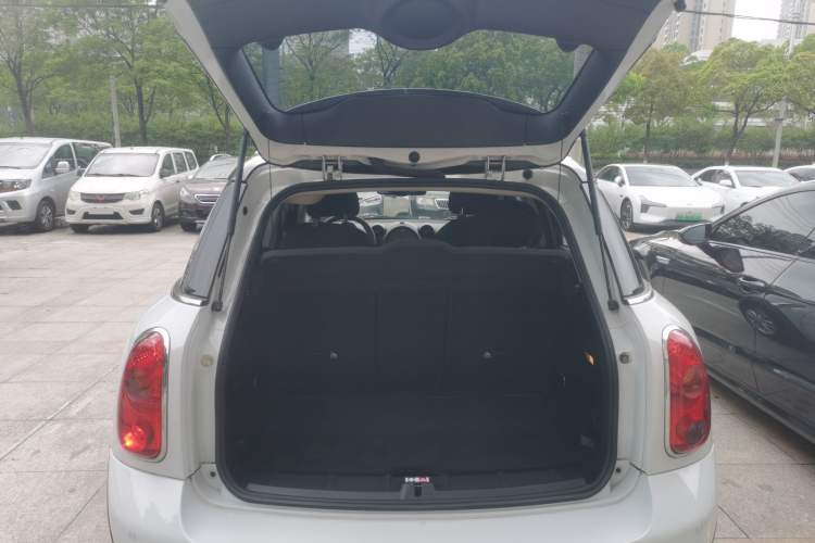Used MINI Countryman 2014 1.6L COOPER Fun Trunk