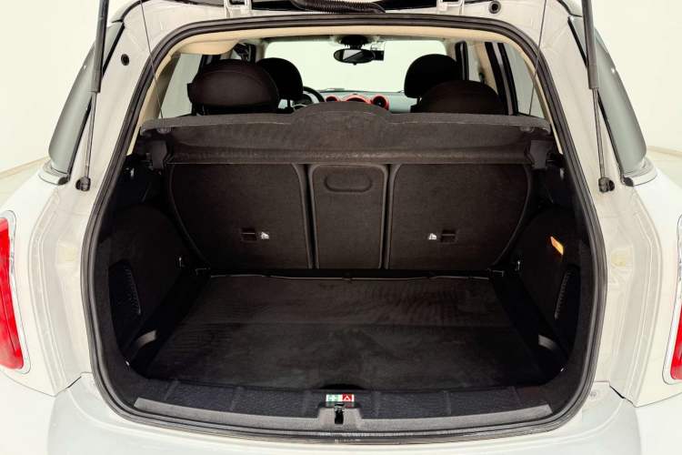 Used MINI Countryman 2014 1.6T COOPER ALL4 Fun Trunk