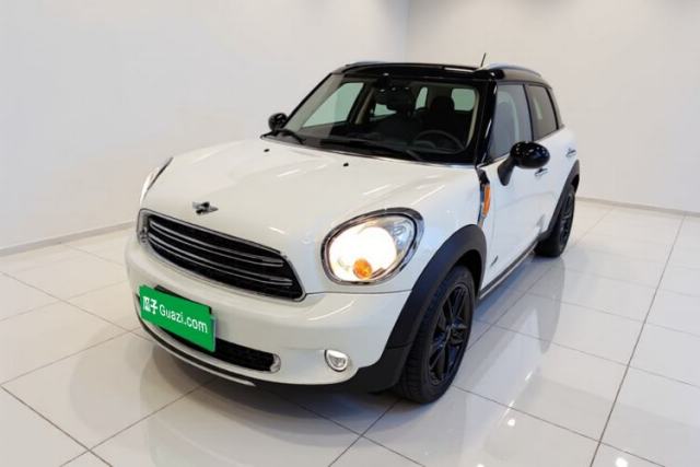 Ojetý MINI Countryman 2014 1.6T COOPER ALL4 Fun