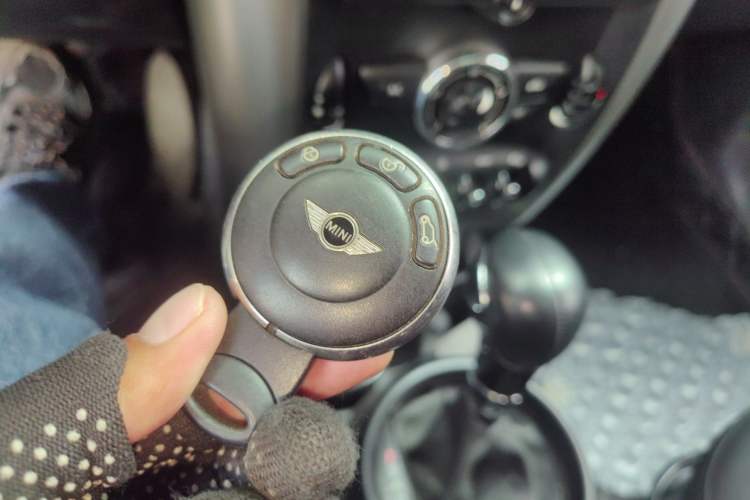 Used MINI Countryman 2014 1.6T COOPER ALL4 Fun Vehicle Key