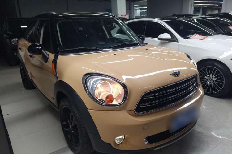 Used MINI Countryman 2014 1.6T COOPER ALL4 Fun Front Right 45 Deg