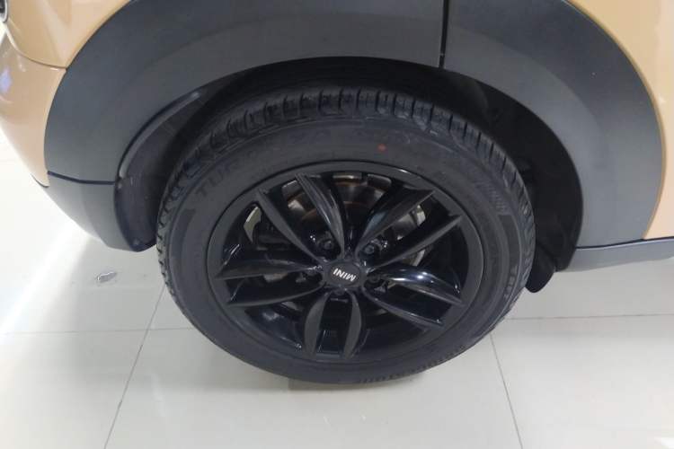 Used MINI Countryman 2014 1.6T COOPER ALL4 Fun Right Rear Wheel Hub