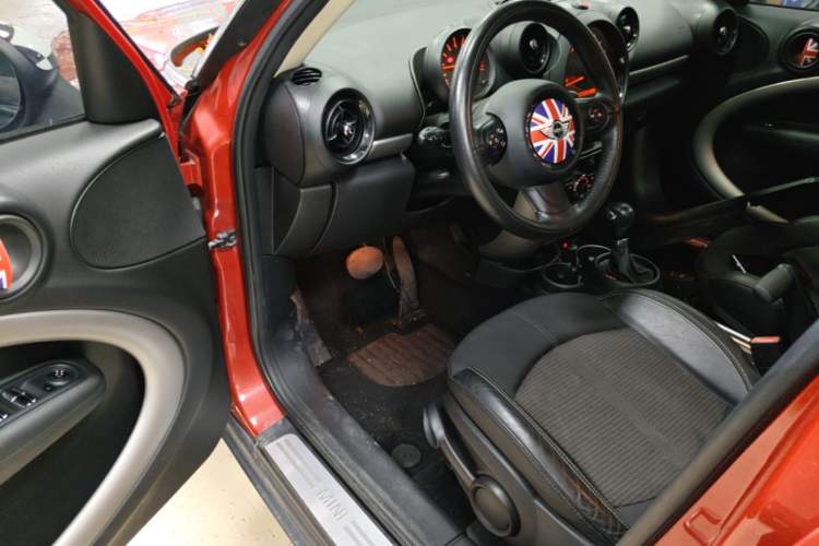 Used MINI Countryman  Driver Seat