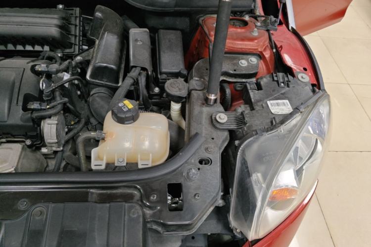 Used MINI Countryman  Engine Bay Left