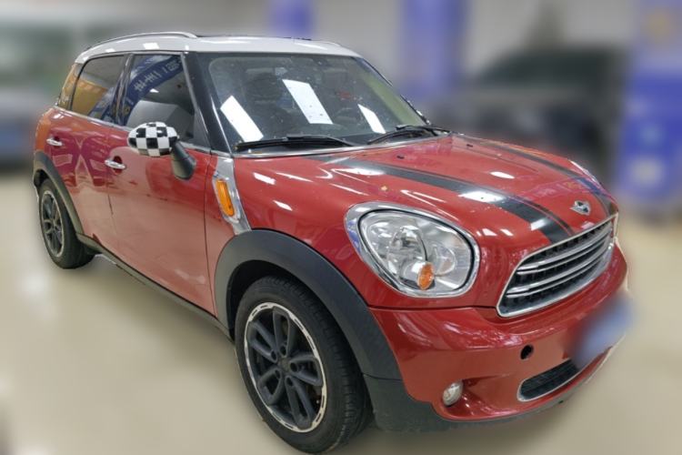 Used MINI Countryman  Front Right 45 Deg