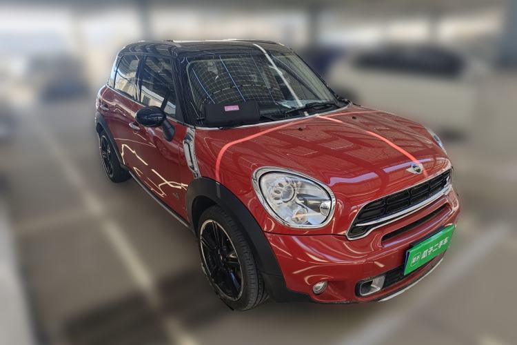 Used MINI Countryman 2015 1.6T COOPER S ALL4 Limited Edition for Tibet Expedition Front Right 45 Deg