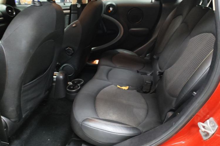 Used MINI Countryman  Left Rear Seat