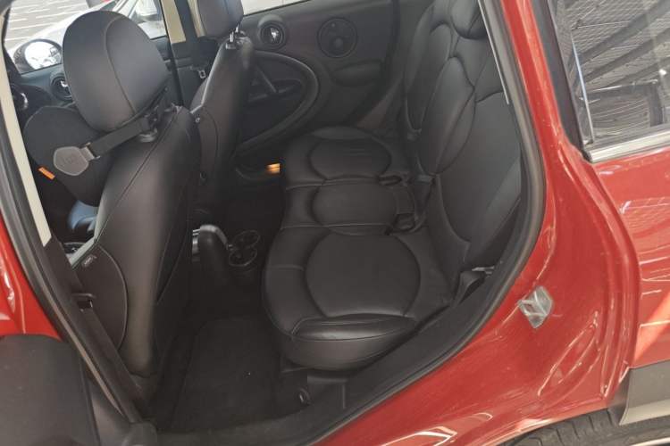 Used MINI Countryman 2015 1.6T COOPER S ALL4 Limited Edition for Tibet Expedition Left Rear Seat