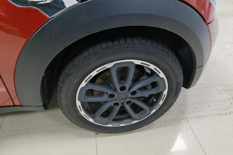Used MINI Countryman  Right Front Wheel Hub