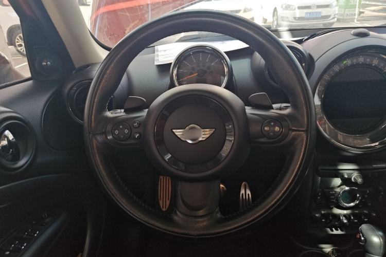 Used MINI Countryman 2015 1.6T COOPER S ALL4 Limited Edition for Tibet Expedition Steering Wheel