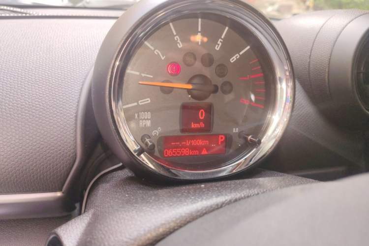 Used MINI Countryman 2015 1.6T COOPER S ALL4 Ultimate Midnight Edition Instrument Cluster