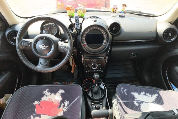 Used MINI Countryman 2016 1.6T COOPER ALL4 Excitement Edition Enthusiast Center Console