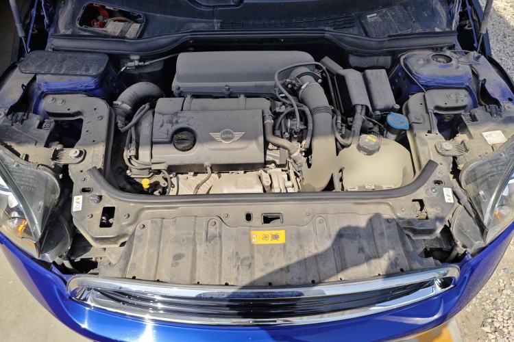 Used MINI Countryman 2016 1.6T COOPER ALL4 Fun Equipment Enthusiast Engine Bay