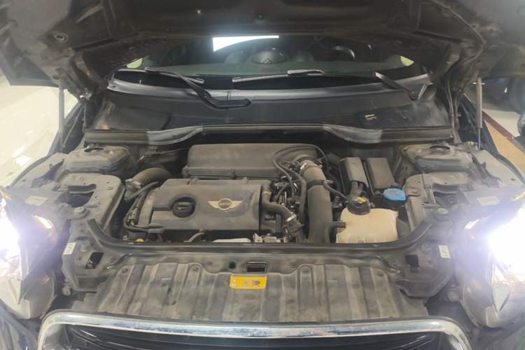 Used MINI Countryman 2016 1.6T COOPER ALL4 Fun Equipment Enthusiast Engine Bay