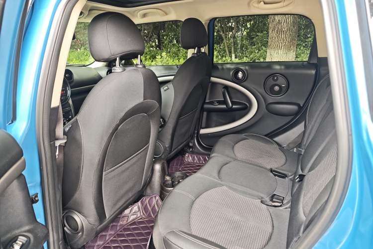 Used MINI Countryman 2016 1.6T COOPER ALL4 Fun Equipment Enthusiast Interior 10