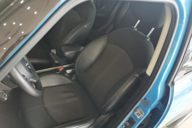 Used MINI Countryman 2016 1.6T COOPER ALL4 Fun Equipment Enthusiast Left Front Seat